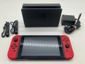 Nintendo Switch Basenhet med röda Joycons